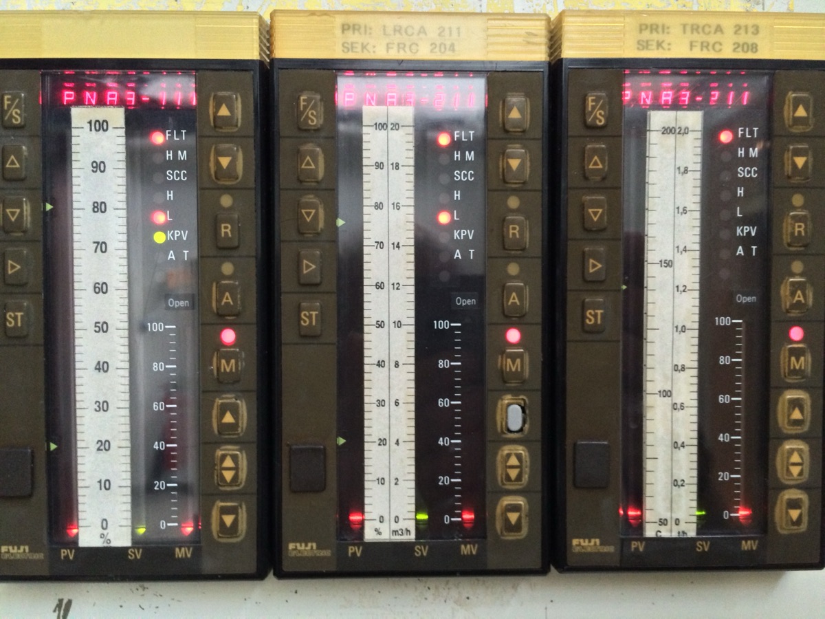 Industriële continue regelaars